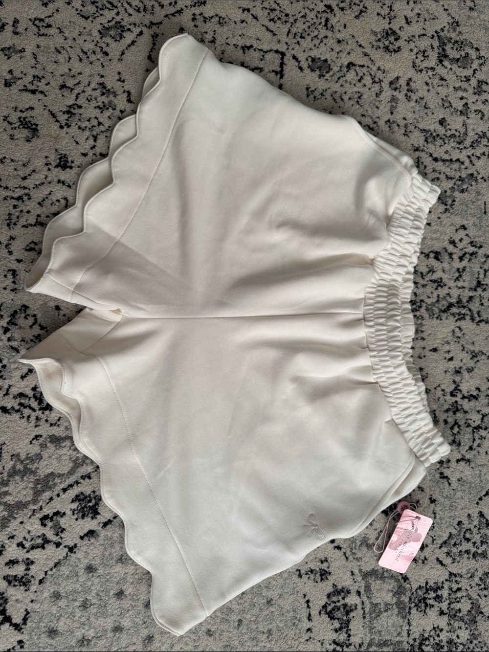Simply Southern Cream Elastic Waist Shorts - Picture 1 of 4